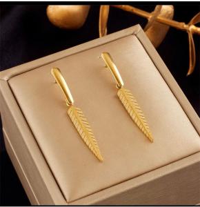 Paslanmaz Çelik Yaprak Kadın Küpe